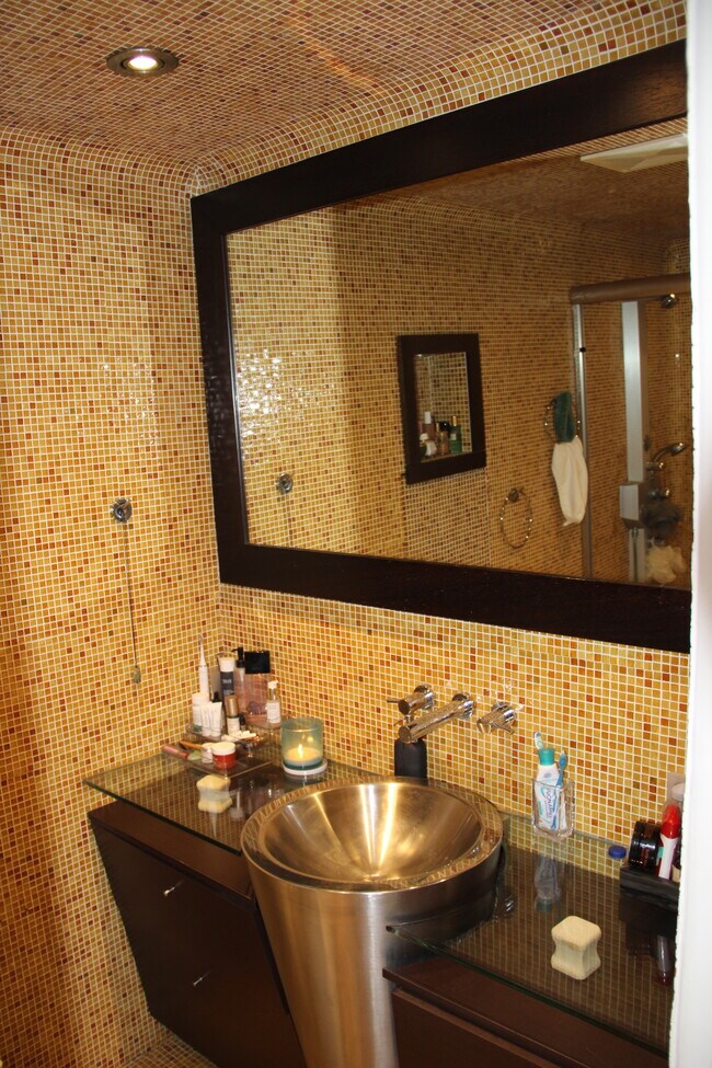 Master Bathroom - 1834 Brickell Ave