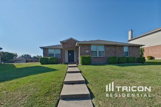 Building Photo - 1714 La Caya Dr