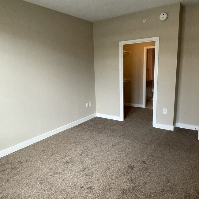 Building Photo - 155 Potomac Passage