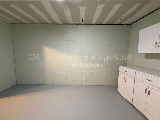 Building Photo - 63 S Branciforte Ave