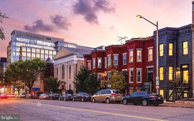 Building Photo - 1128 6th St NW