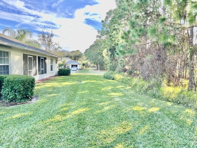 Building Photo - 3 BR 2 BA 2 Car Garage Duplex -  Annual Rental -  Sebastian FL