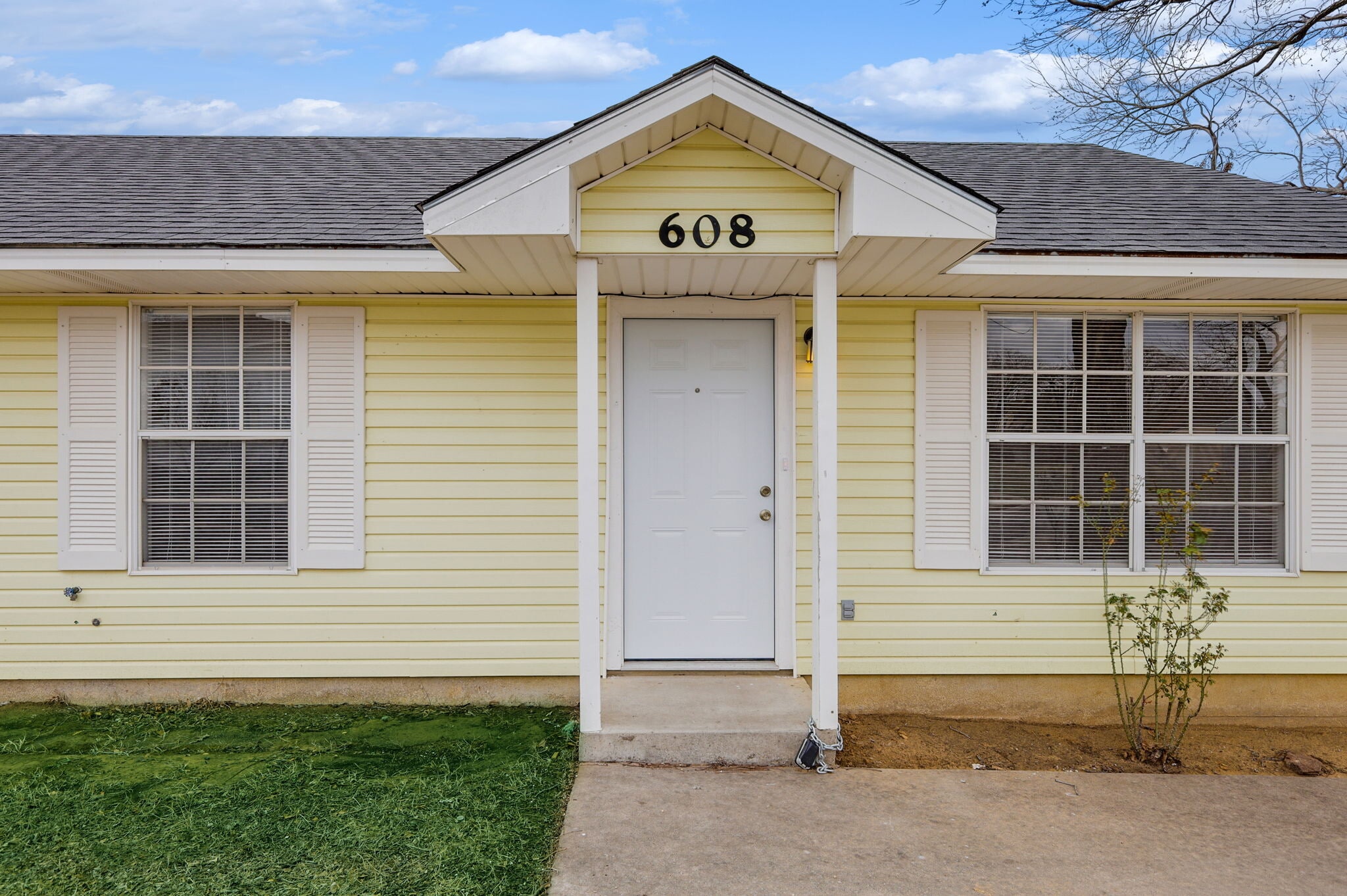 Building Photo - 608 Uland St