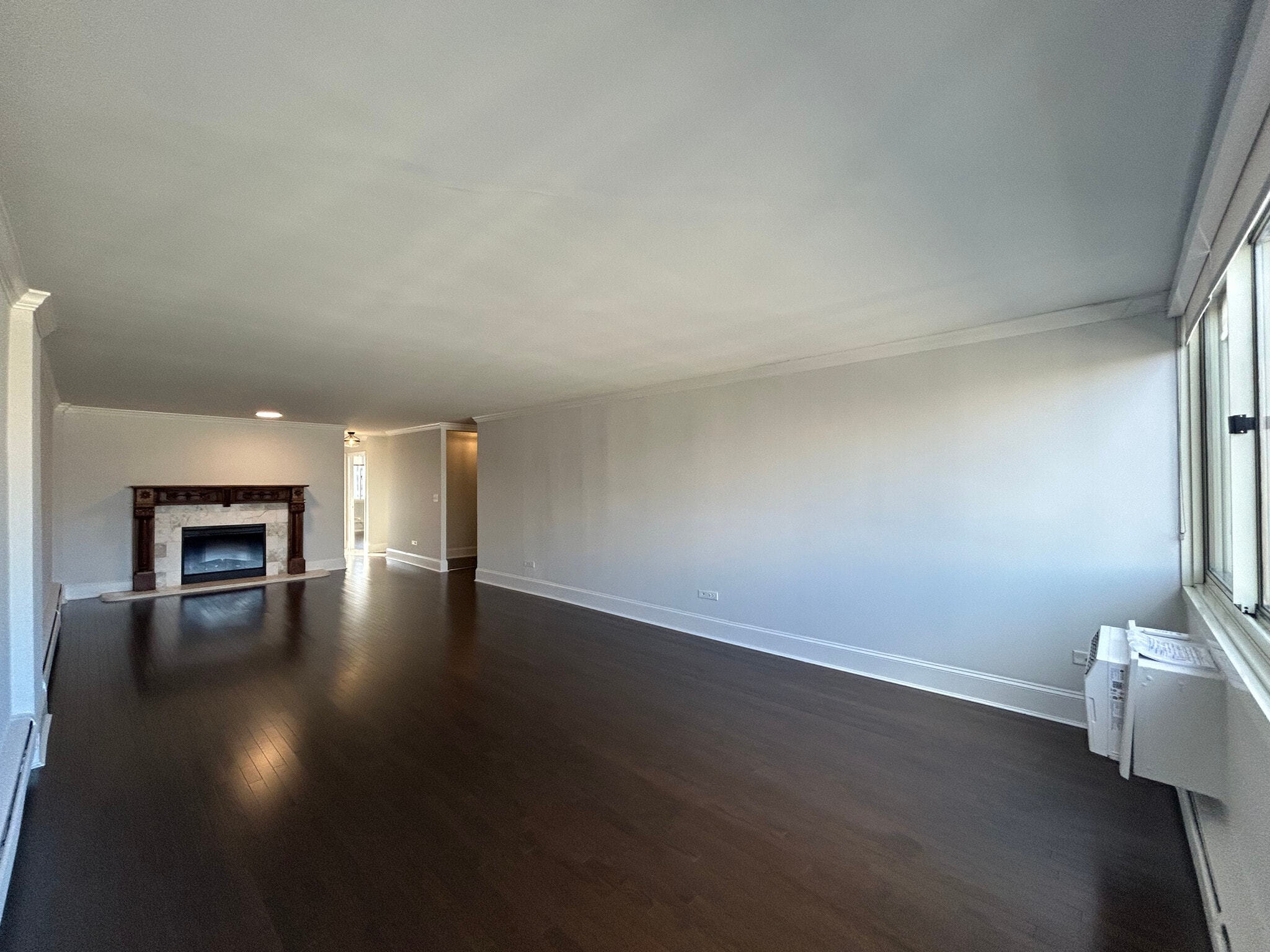 Building Photo - 1350 N Dearborn St