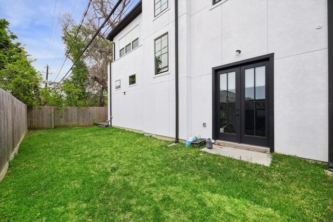 Building Photo - 1410 Caywood Ln