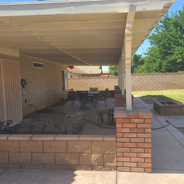 Building Photo - 42810 Fanchon Ave