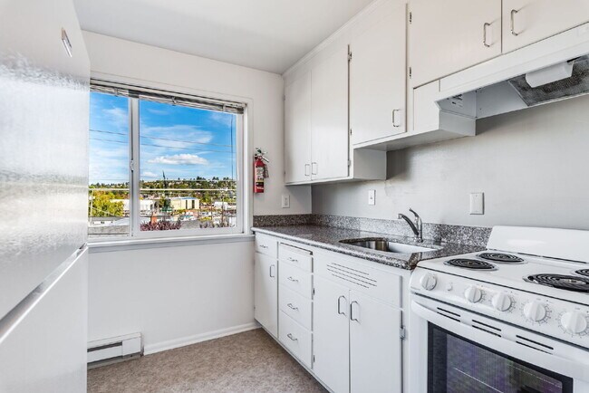 Building Photo - 3473 6th Ave NW