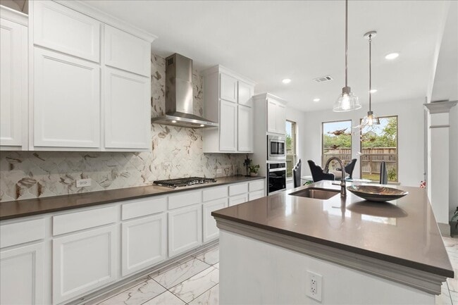 Building Photo - 712 Fall Rock Branch Dr