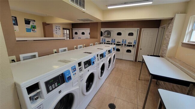 Building Photo - 4155 S Semoran Blvd