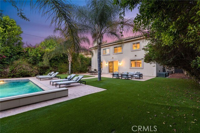 Building Photo - 16659 Addison St