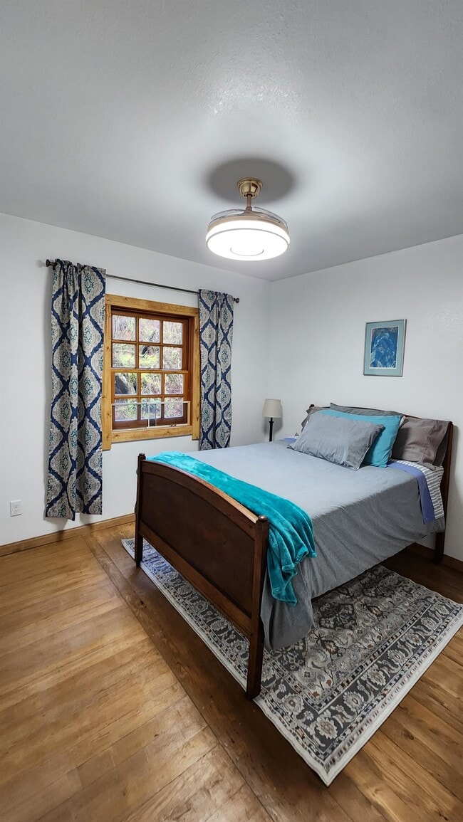 Building Photo - 122 Bear Cove