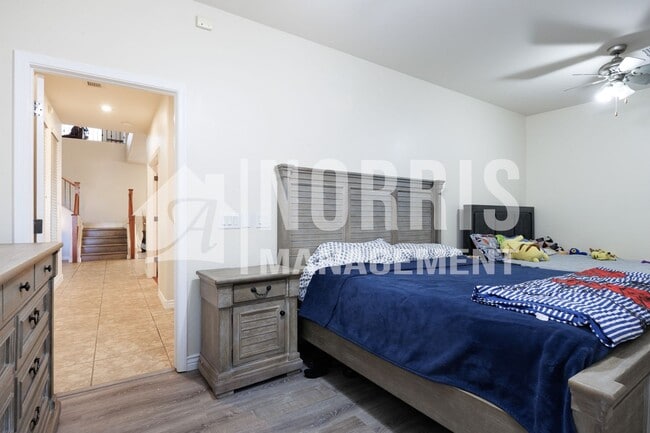Building Photo - Beautiful Large Home NOT FURNISHED with Pool in Villago Community