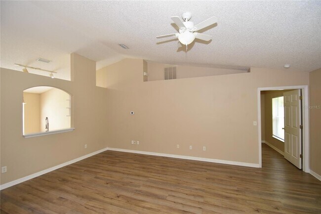 Building Photo - 13 Pinetree Drive