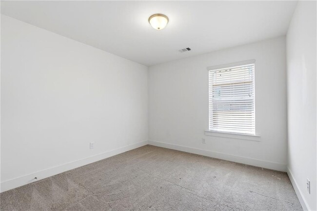 Building Photo - 2248 Mulsanne Dr