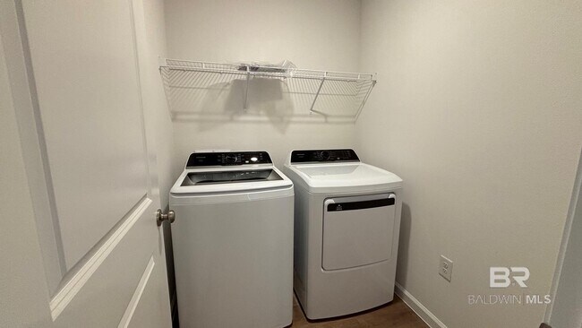 Building Photo - 9653 Soldier Horse Dr