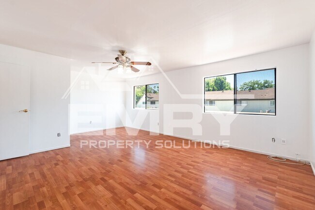 Building Photo - 9781 Karmont Ave