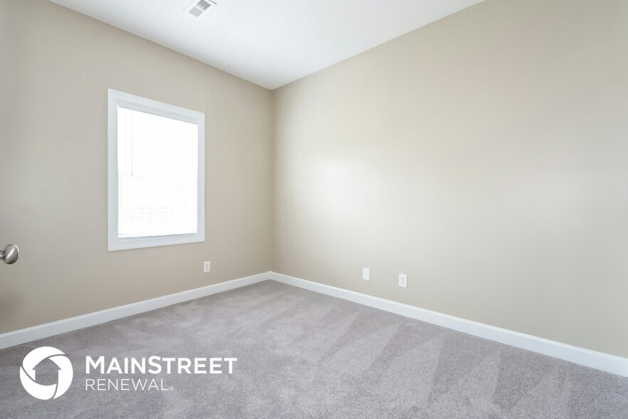 Building Photo - 78 Dawn Ave