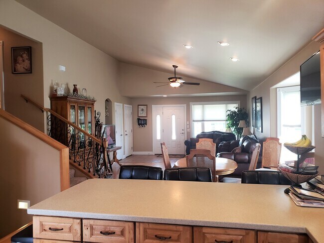 Building Photo - Fully Furnished Exquisite West-End Home! 650 Minimum Credit Score Required