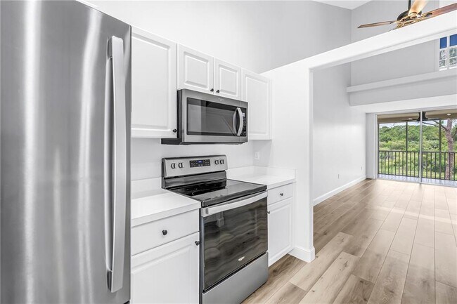 Building Photo - 8350 Wingate Dr