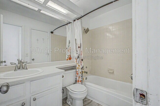 Building Photo - 3731 Shefield Dr