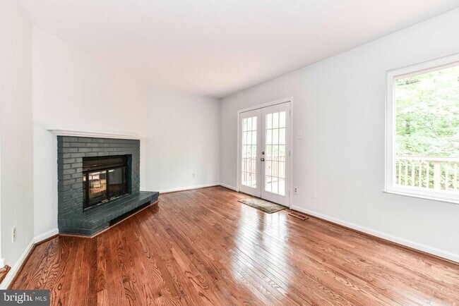 Building Photo - 5836 Jackson Oak Ct