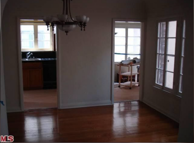 Dining Room/Kitchen Entry/Breakfast Room - 438 Smithwood Dr