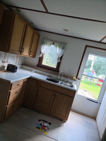 Building Photo - 14 Breer Rd