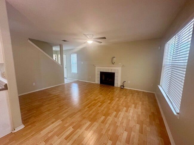 Building Photo - July Move-In Special- 3/2.5 in Gated Commu...