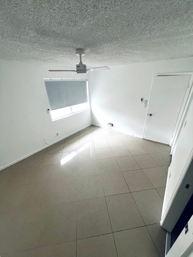 Building Photo - 7610 Stirling Rd