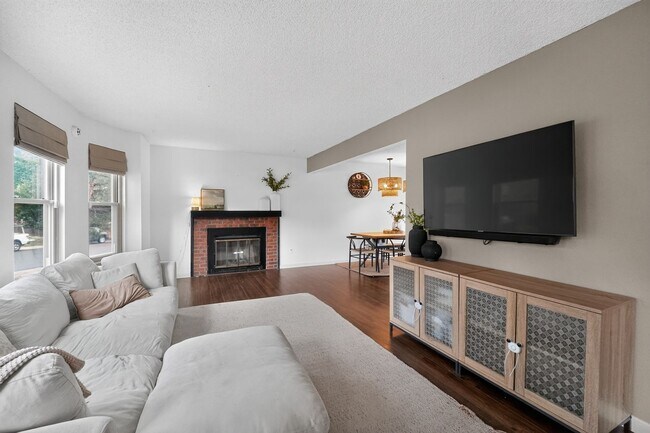 Building Photo - 4830 S Richfield Cir