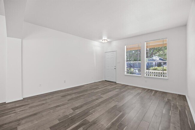 Building Photo - 10208 Laredo Dr