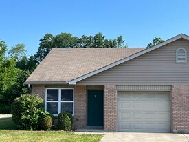Building Photo - 1225 Sequoia Ct