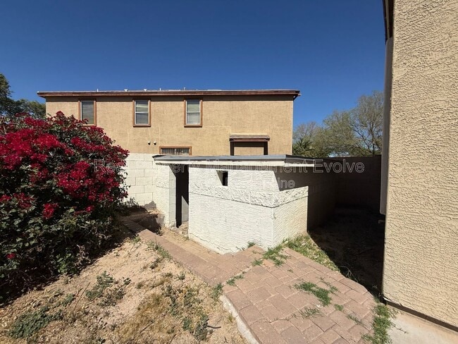 Building Photo - 7238 S 42nd Ln