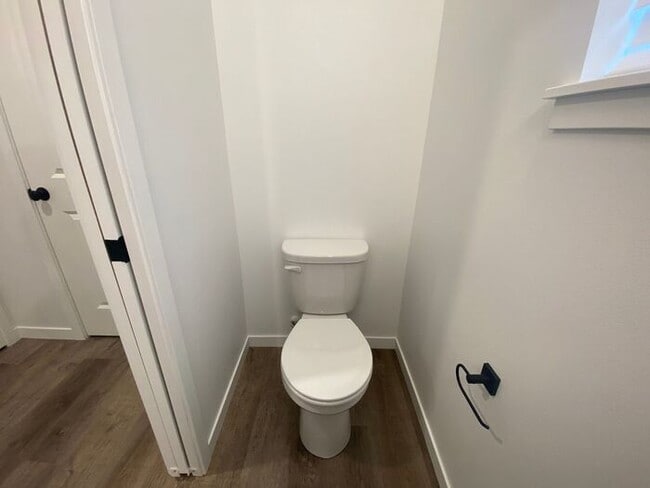 Building Photo - $2,300 | 3 Bedroom, 2.5 Bathroom Townhome | Pets Negotiable* | Available for an August 1st, 2026 ...