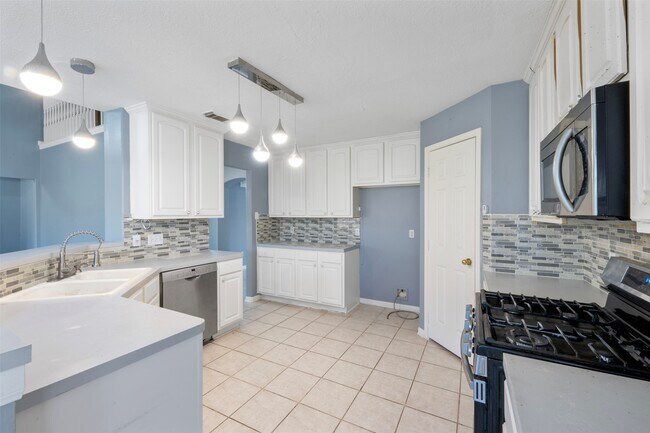 Building Photo - 8738 Willancy Ln