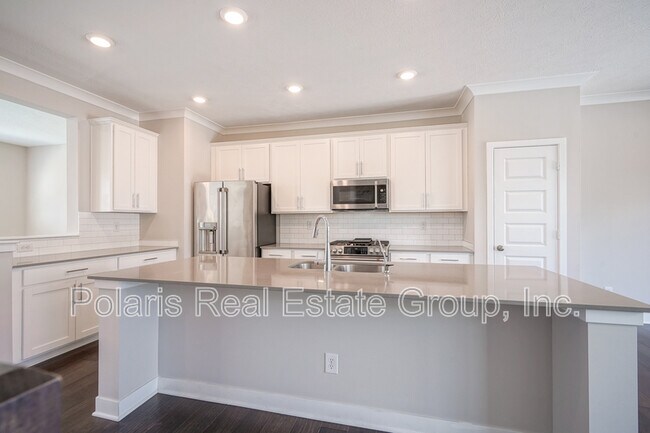 Building Photo - 8239 Bostic Dr