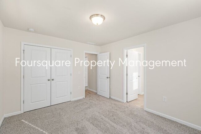 Building Photo - Charming Single-Family Home with Open Floor Plan, Spacious Loft & 2-Car Garage – Convenient to Fu...