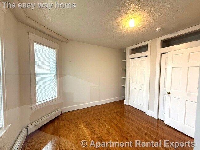 Building Photo - 441 Broadway