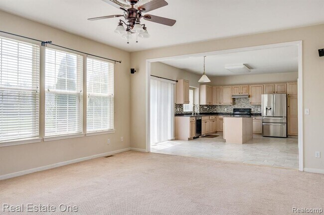 Building Photo - 14864 Liri Dr