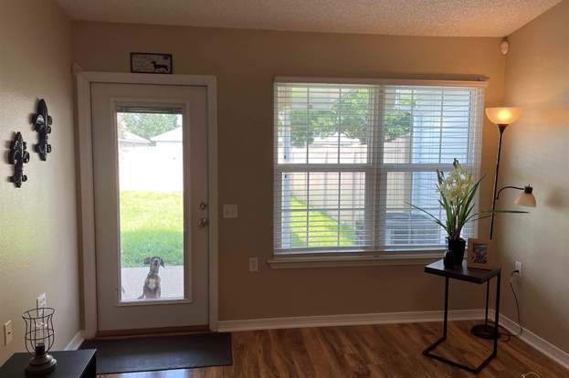 Building Photo - 319 Loveland Cir