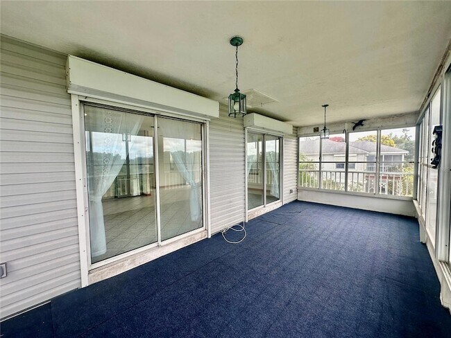 Building Photo - 709 S Lake Starr Blvd