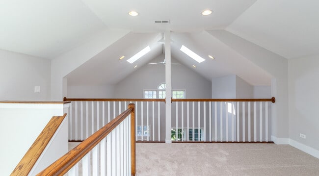 Building Photo - 2639 N Wayne Ave