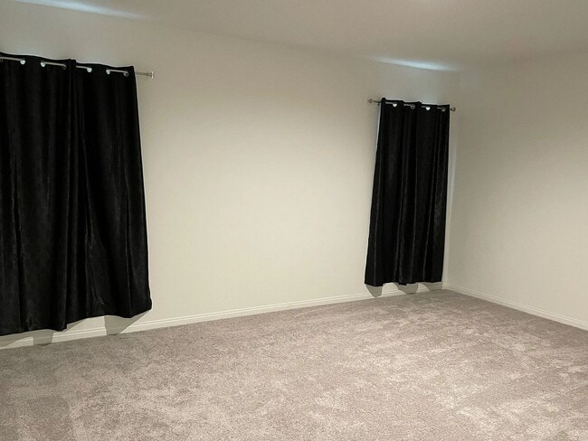 Building Photo - Elegant 7-Bedroom Retreat with Modern Upgr...