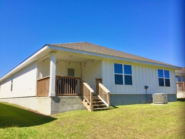 Building Photo - 8366 Burch Ct