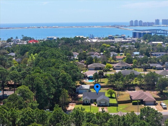 Building Photo - 8665 El Paseo St