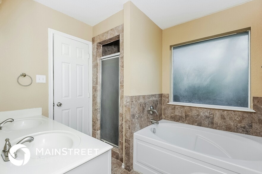 Building Photo - 4224 Canyon Trail