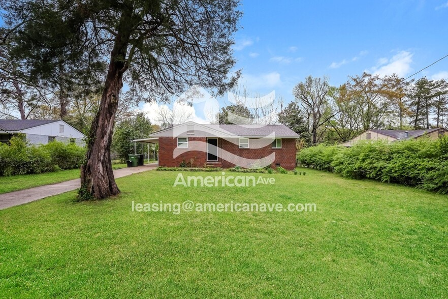 Building Photo - 1439 Chalbena Ave