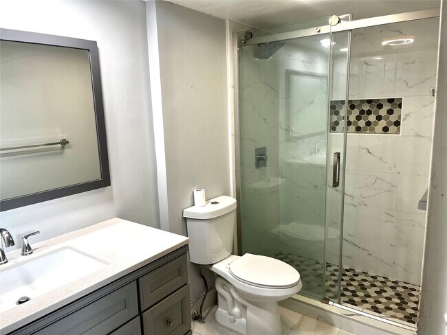 Building Photo - 8351 Sands Point Blvd