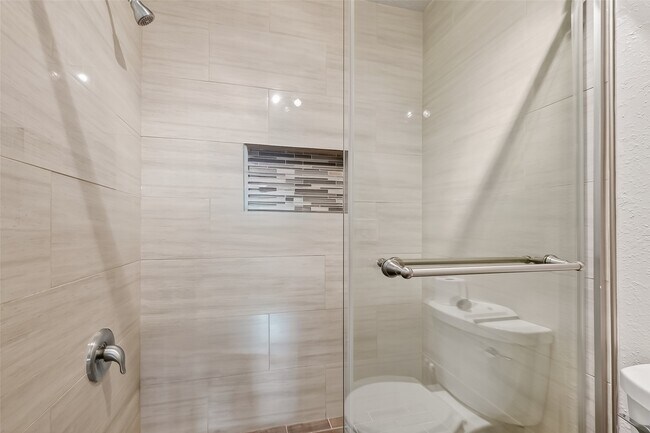 Building Photo - 21234 Park Willow Dr