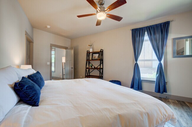 Building Photo - 2338 Gallatin Green Blvd